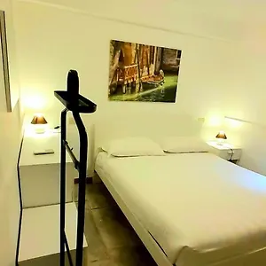 https://castello-ground-floor.hotelslidodijesolo.com